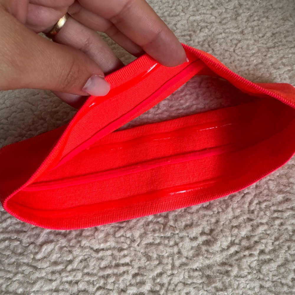Under Armour Red Headband - Picture 2 of 3